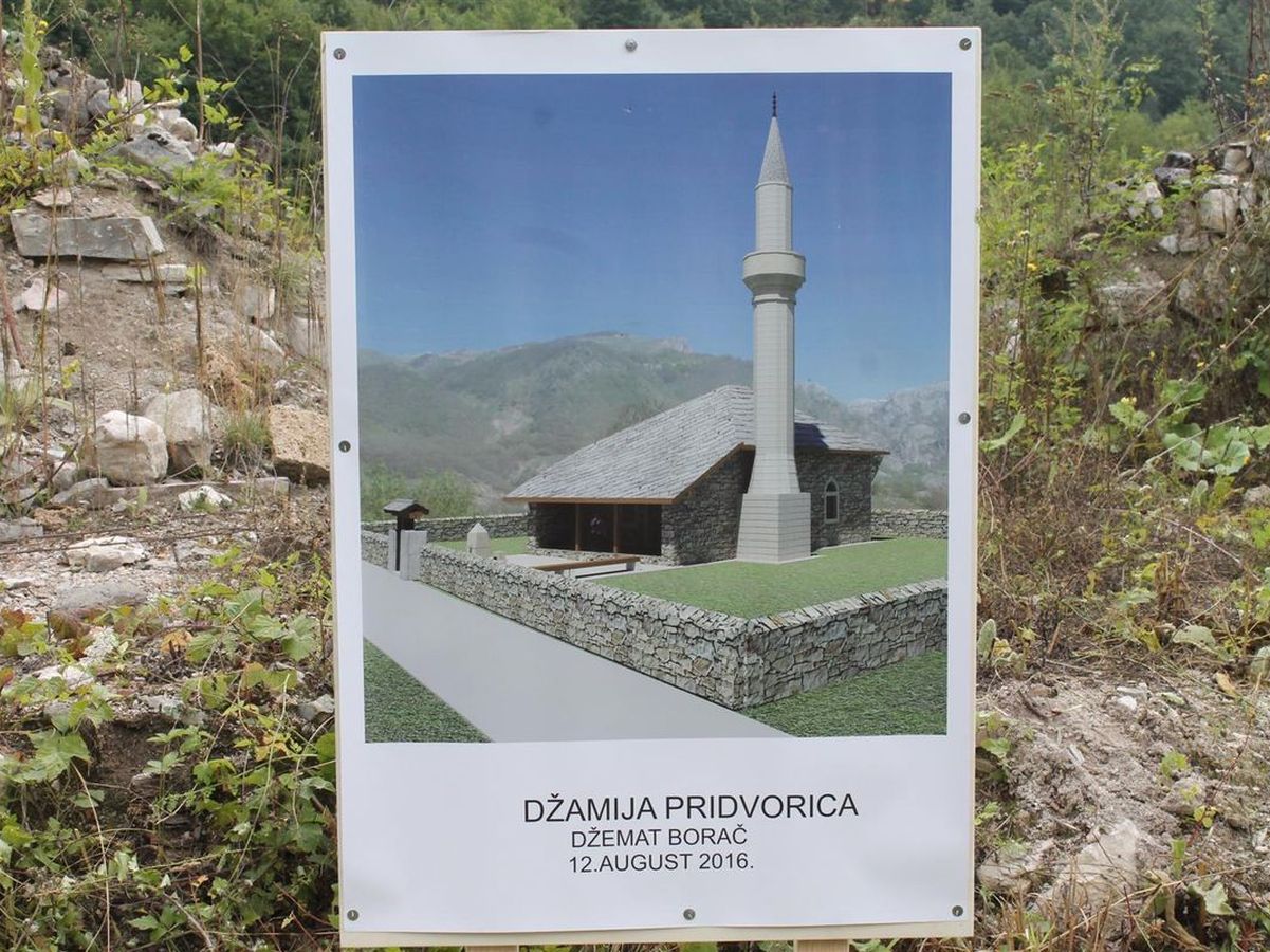 12.08.2016 - Kamen temeljac